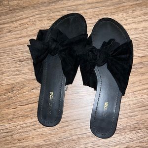 Women’s sandals size 9